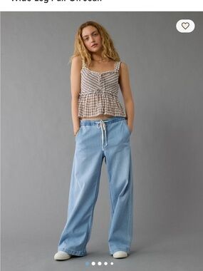 American Eagle stretch low rise ultra wide leg pull on jeans size S Long